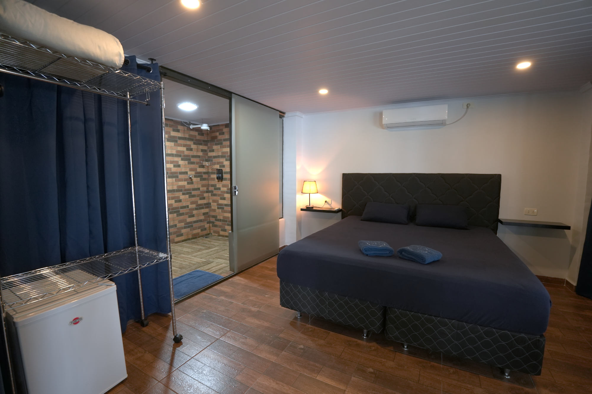 Honeymoon Cabin